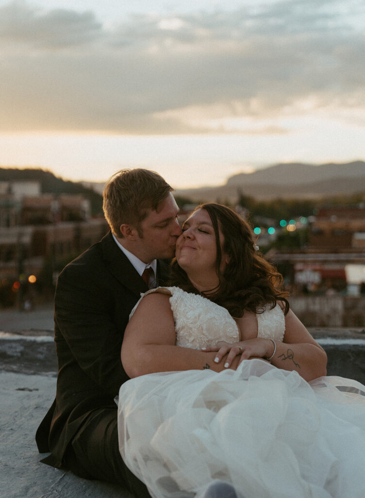steamboat wedding ceremony on the old town pub rooftop 