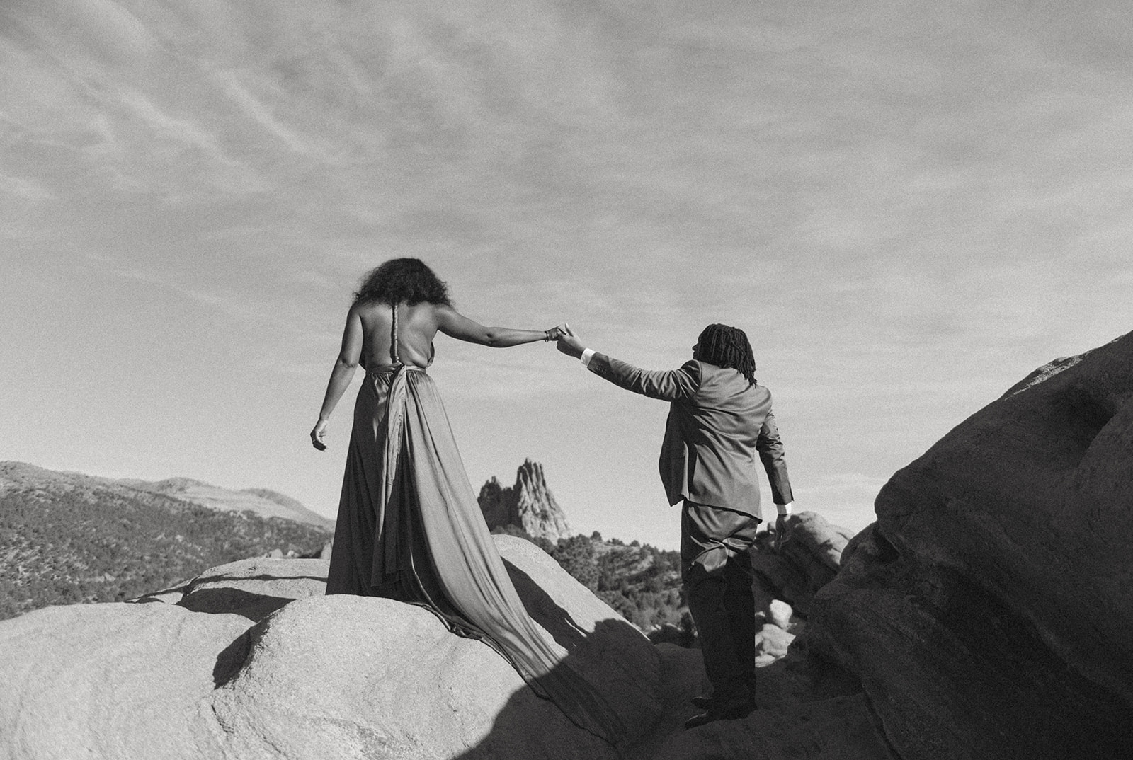 anniversary photos at garden of the gods